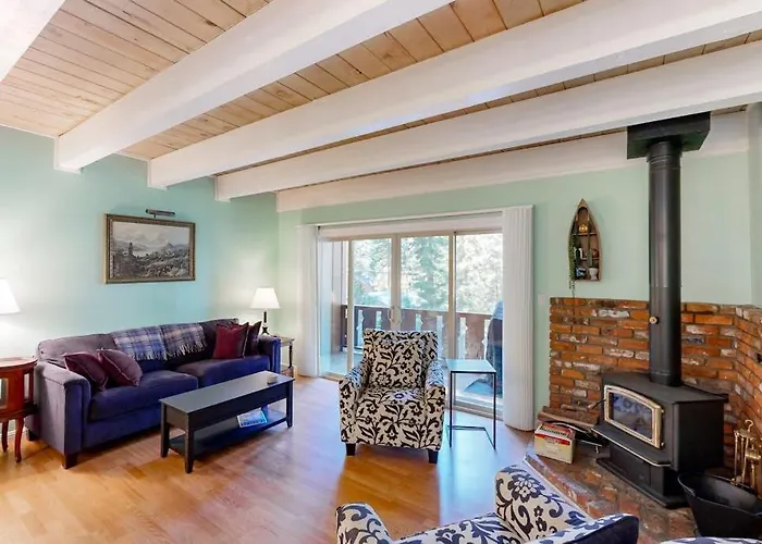 Forest-View Condo With Wood Fireplace & Walkable Locale - Dog-Friendly