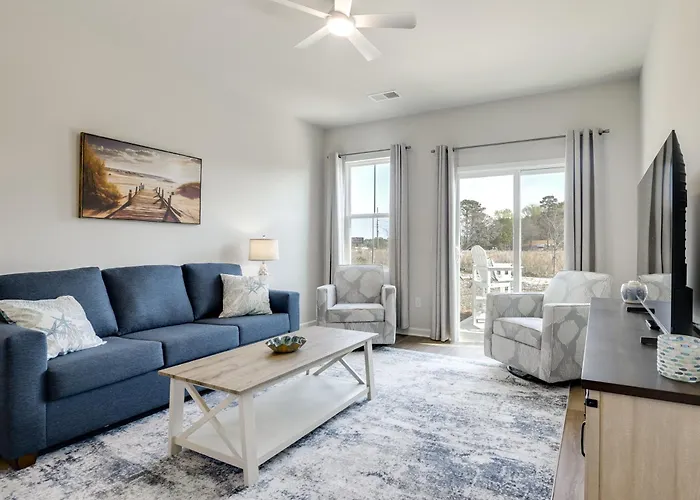 2 Mi To Ocean Isle Beach! Coastal Getaway W/ Patio