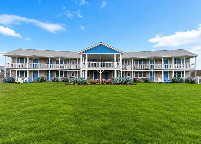 Colonial Acres Resort