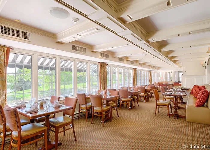 York Harbor Inn