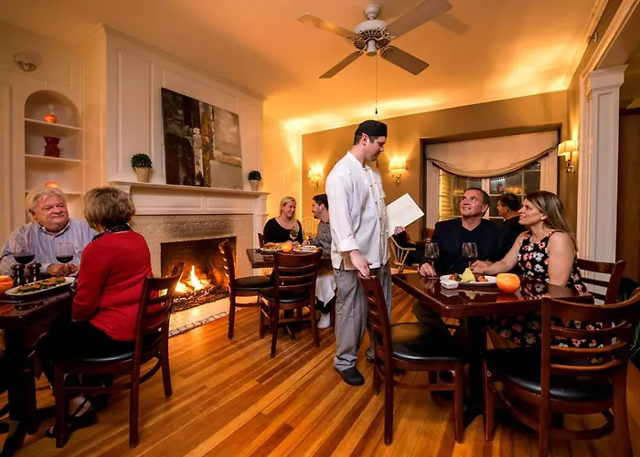 York Harbor Inn