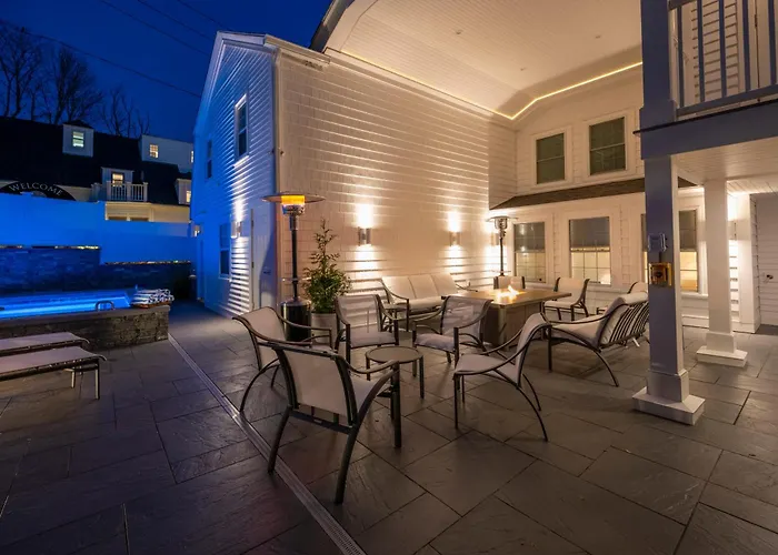 York Harbor Inn