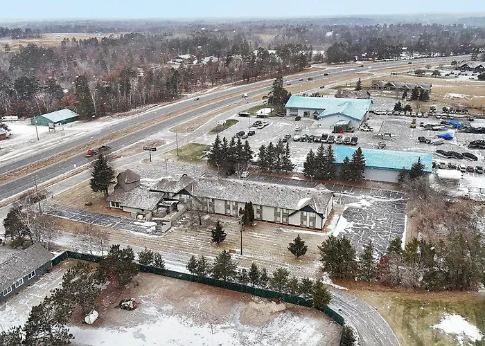 (1 Bedroom Unit Next To Downtown Nisswa And Bir