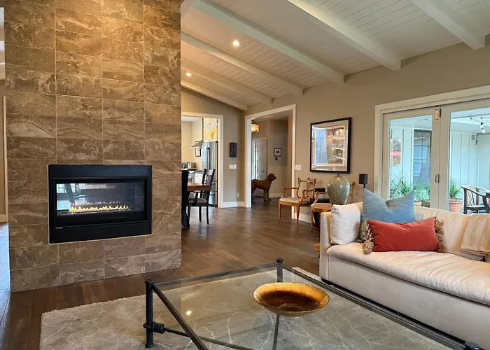 Large Newly Remodeled Sonoma Home