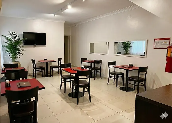 Hotel Saint James