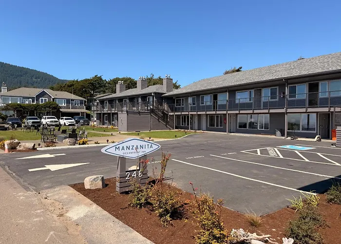 Manzanita Oceanfront Inn