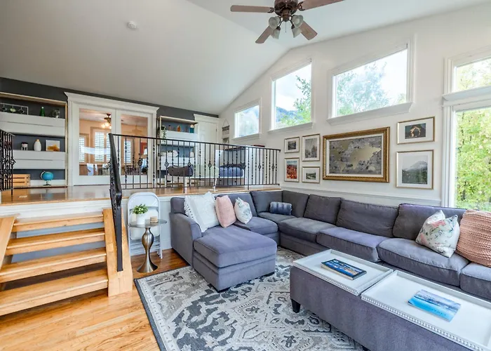 Ski, Hike & Bike: 4,000 Sq Ft Bell Canyon Retreat