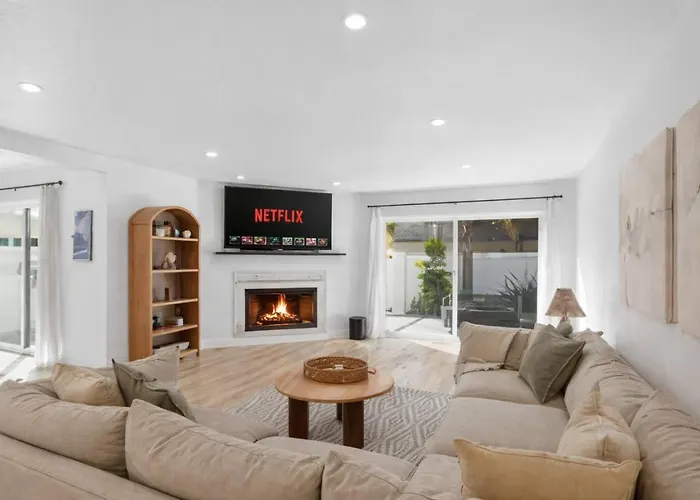 Outrigger Beach Retreat