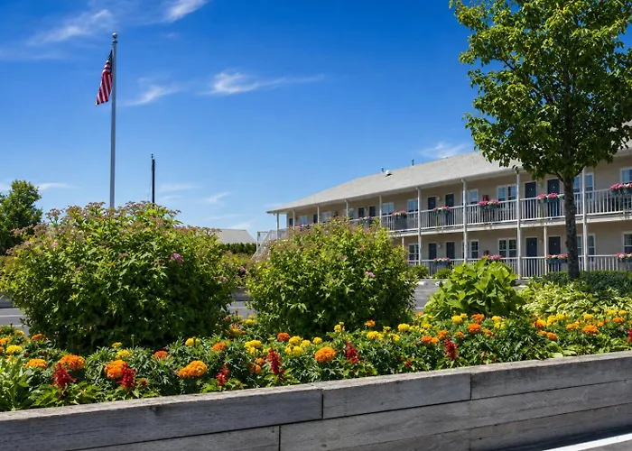Pier 7 Condominium Resort