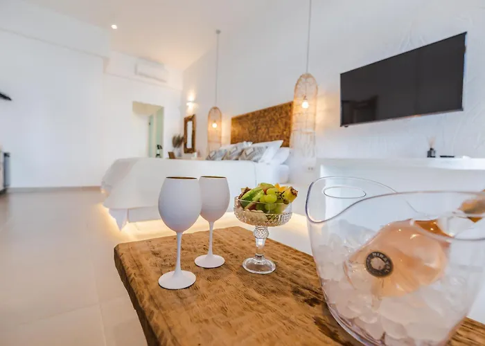 Delfini Beach Hotel & Suites