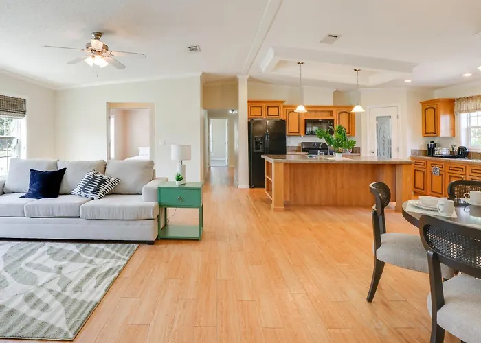 Pool Access! Spacious Home Near Wekiwa Springs