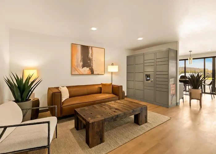 Livaway Suites Phoenix-Surprise