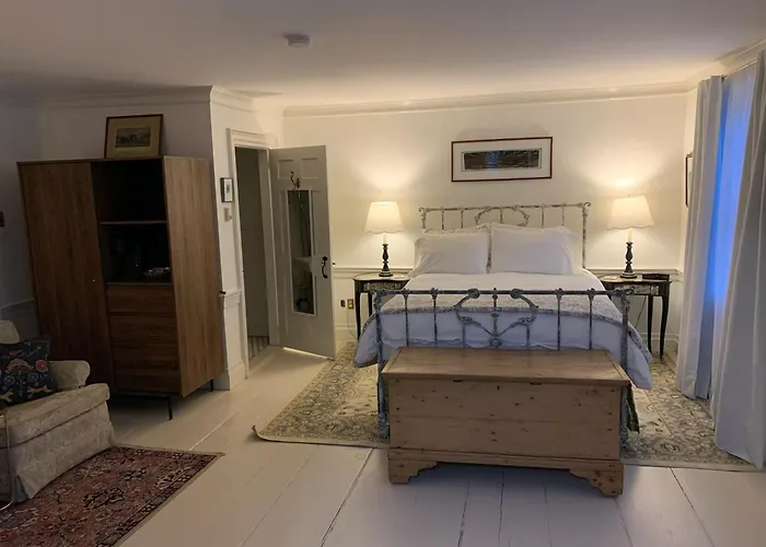 Windsor House Inn