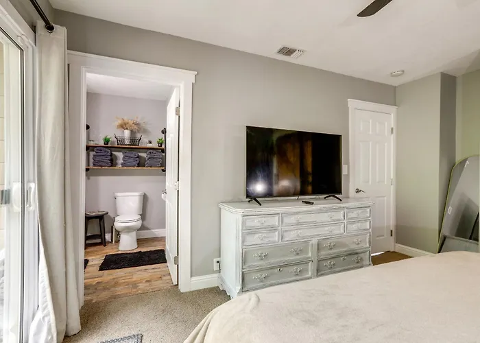 Placerville Paradise: Game Room + Hot Tub!