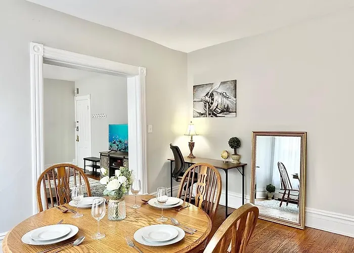 Oakpk/Publictran/2Bd/Sleep6/Wifi/Chgo/Lndry/Garage