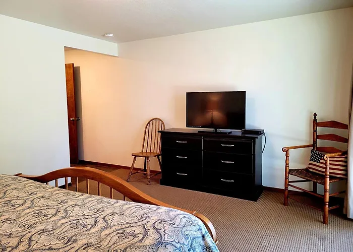 3 Quelah Condo