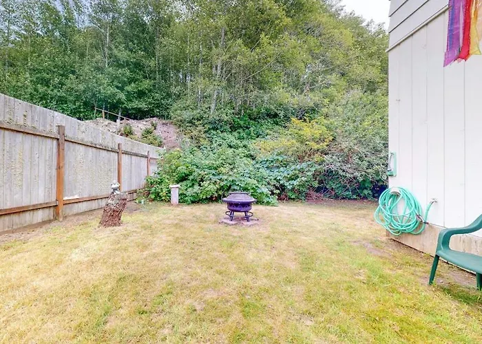 Dog-Friendly Adu With A Full Kitchen & Shared Washer&Dryer - Near The Water