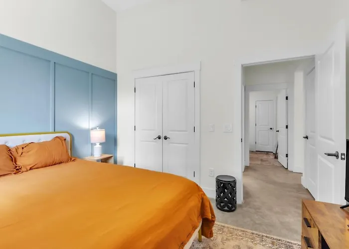 Cozy High Ceiling Hub Of Colors