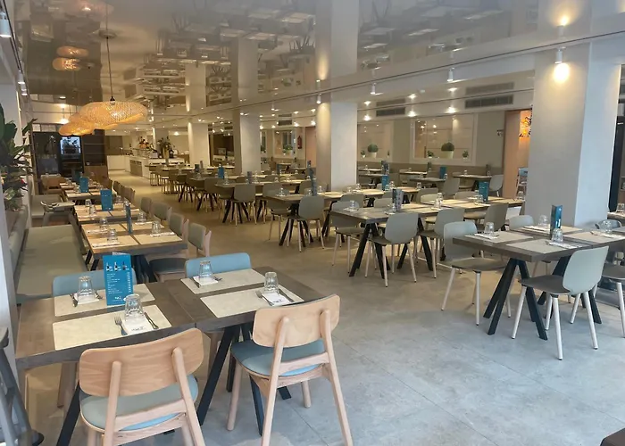 Hotel Mar Blau Calella