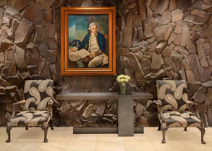 The Hotel Captain Cook