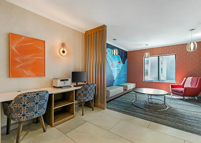 Holiday Inn Express Hotel & Suites Clemson - University Area By Ihg