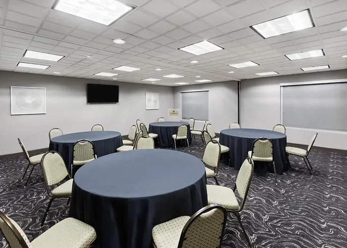 Wingate By Wyndham Little Rock