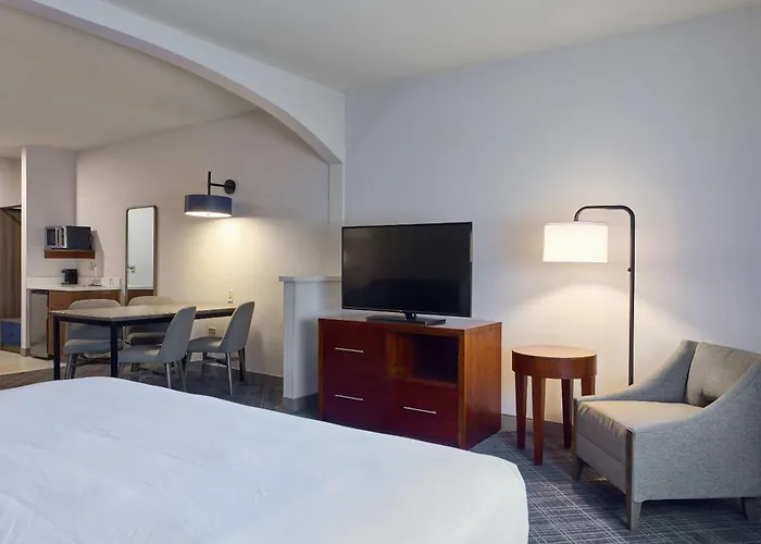 Comfort Suites Springfield-Eugene