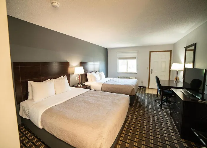 Quality Inn & Suites Watertown Near Prairie Lakes Ice Arena