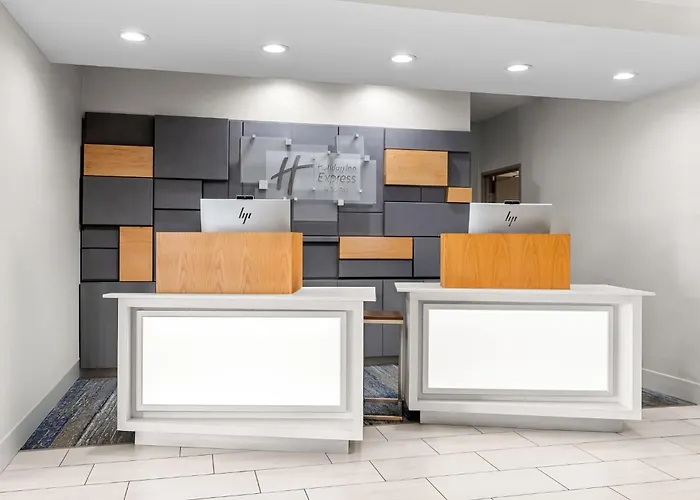 Holiday Inn Express & Suites Vandalia By Ihg