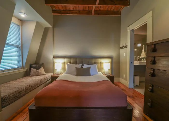 Le Pleasant Hotel