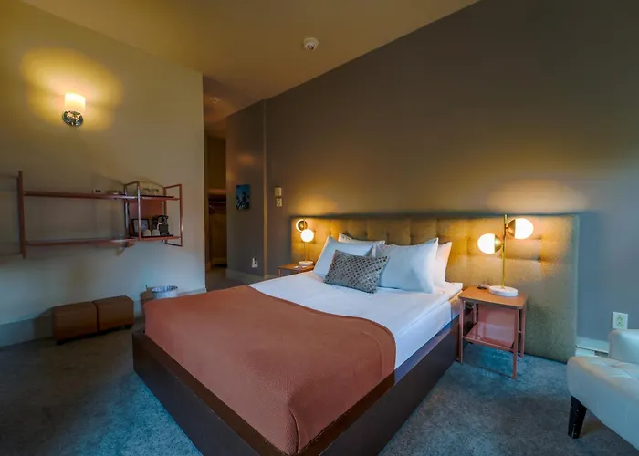 Le Pleasant Hotel