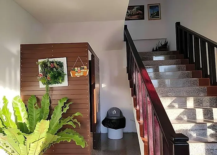 Dongsay Hotel Thakhek