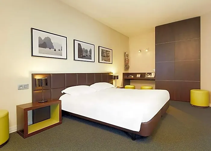 Hotel Kyriad Orly Aeroport