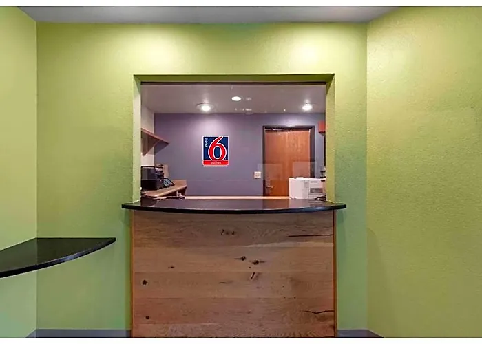 Studio 6 Extended Stay Birmingham Pelham Al