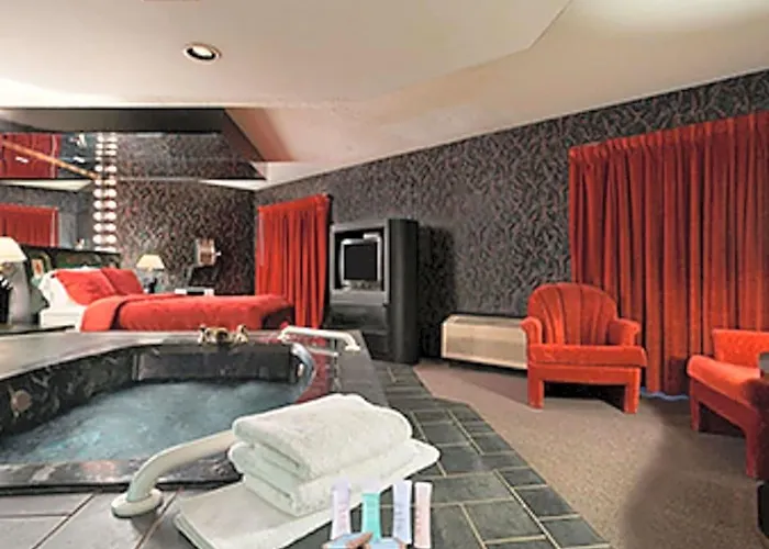 Travelodge Inn & Suites By Wyndham Muscatine