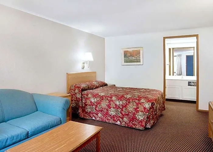 Knights Inn Pittston