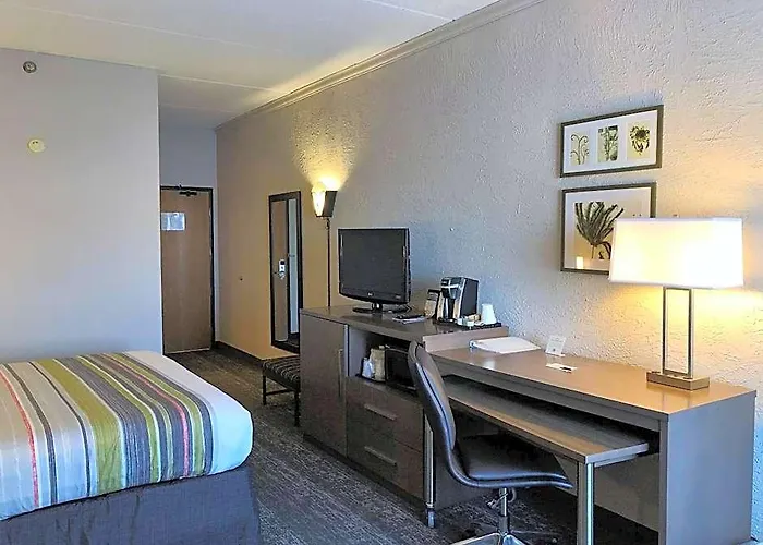 Country Inn & Suites By Radisson, Mt. Pleasant-Racine West, Wi