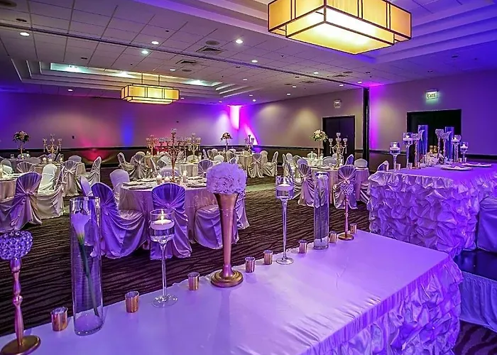 Ramada By Wyndham Southfield