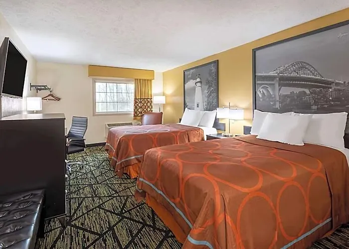 Super 8 By Wyndham Wooster