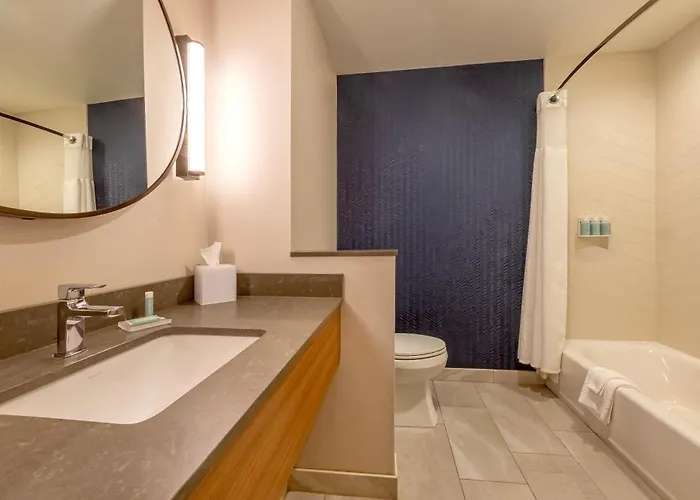 Fairfield Inn & Suites Winona