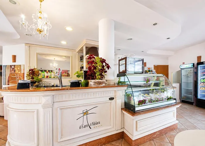 Hotel Il Faro Di Molara