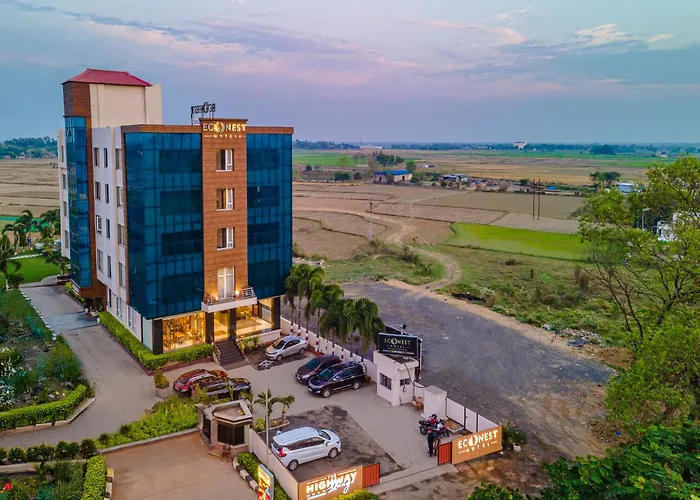 Econest Hotel