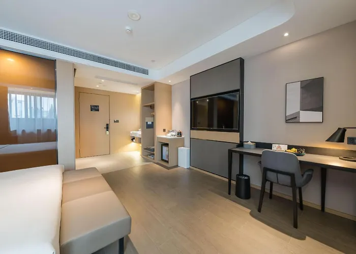 Atour Hotel Quzhou Nankong
