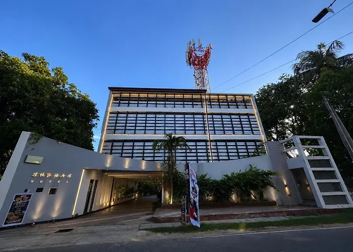 Subhas Tourist Hotel