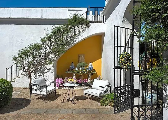 Hospedium Hotel Cortijo Torre De La Reina