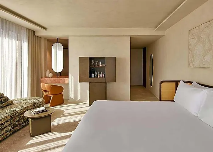 Mondrian Gold Coast