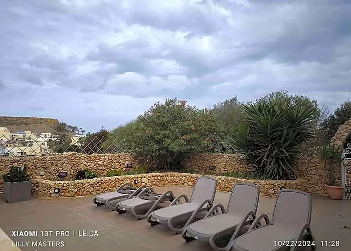 Country Views Villa Victoria