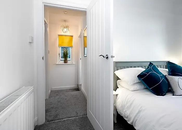 Cowdray Avenue