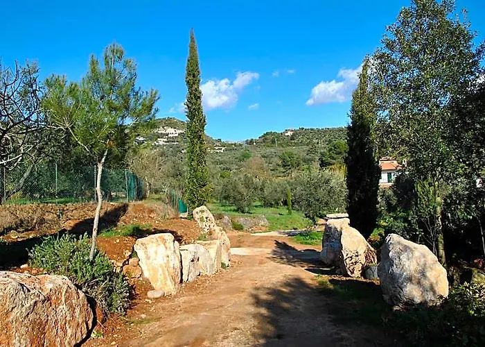 Holiday Resorts For 6 Persons, With Swimming Pool