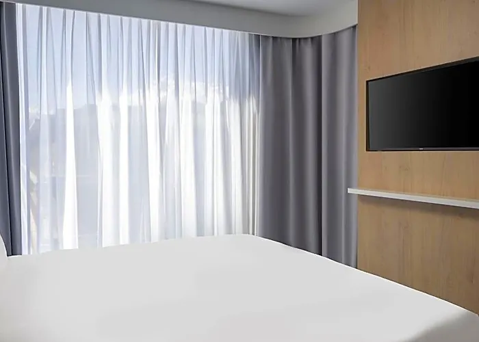 Holiday Inn Express And Suites Sion By Ihg